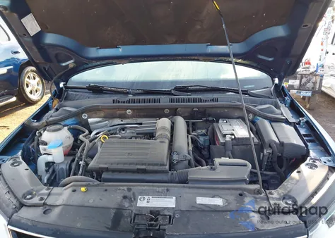 2018 Volkswagen Jetta 1.4T Se/1.4T Wolfsburg Edition z USA, uszkodzony, nr VIN 3VWDB7AJ8JM205086